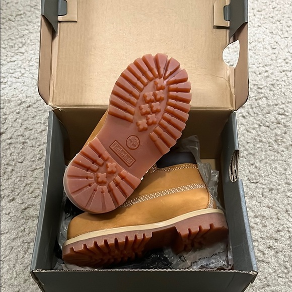 Timberland Tan Leather Boots, worn once. - Picture 2 of 3